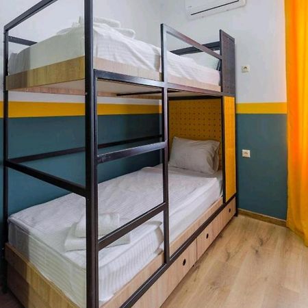 City Centre Hostel 3 巴统 外观 照片