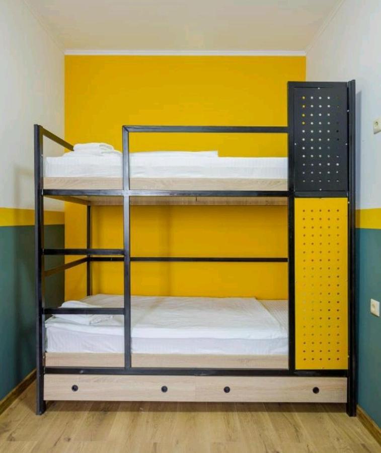 City Centre Hostel 3 巴统 外观 照片